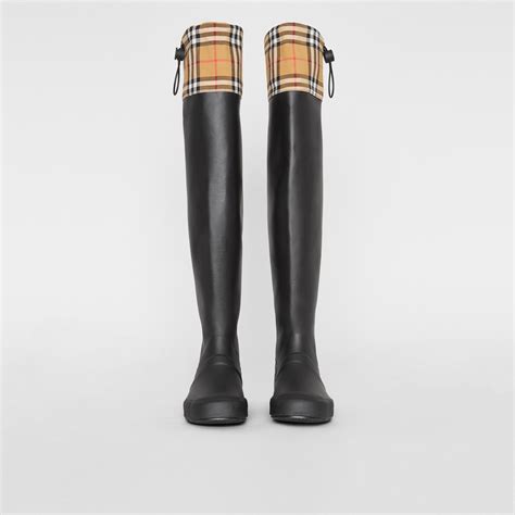 stivali da pioggia donna burberry|Stivali da pioggia in neoprene e gomma con motivo Vintage check.